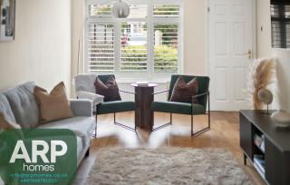 Stylish 3 Bed House l Free Driveway Parking - 5