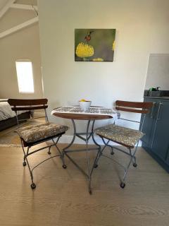 Island Studio Apartment - 4