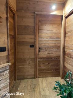 Sugo's Apartments - 3