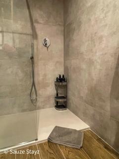 Sugo's Apartments - 2