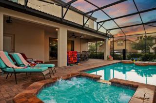 8BR Near Disney! Private Pool and Free Waterpark - 0