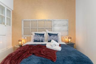 Barsanz Palace Home - 5