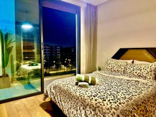 Modern Stay Downtown Agadir Bay With Pool & Private Parking - 4