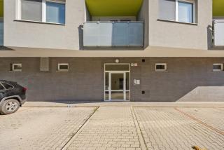 Air-conditioned 2-bedroom apartment, balcony, Závadská-Rača - 4