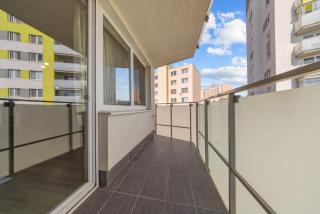Air-conditioned 2-bedroom apartment, balcony, Závadská-Rača - 3
