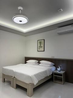 Fovahi Shark View Inn - 6