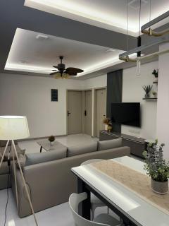 Fovahi Shark View Inn - 1