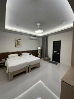 Fovahi Shark View Inn - 4