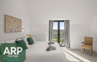 Modern 4BR Home, Ideal for Long Stays & Relocation - 7