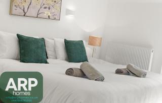 Modern 4BR Home, Ideal for Long Stays & Relocation - 5