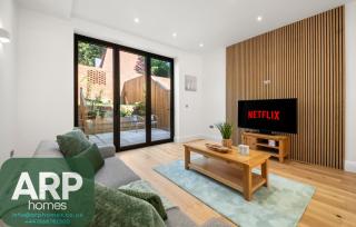 Modern 4BR Home, Ideal for Long Stays & Relocation - 0