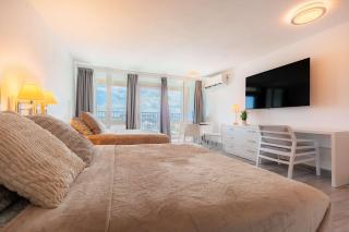 Beach Front Studio at ESJ Towers - 3