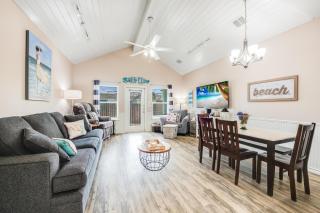 The Blonde Mooose - 0