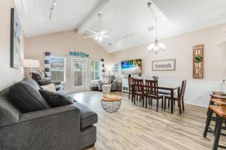 The Blonde Mooose - 9