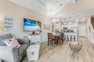 The Blonde Mooose - 7