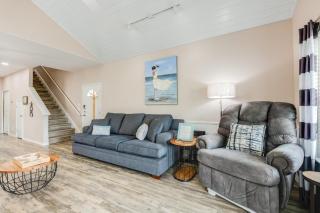 The Blonde Mooose - 6