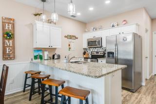 The Blonde Mooose - 4