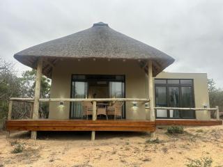 Cheetah Paw Safari Lodge - 9