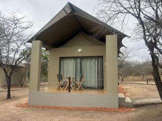 Cheetah Paw Safari Lodge - 9