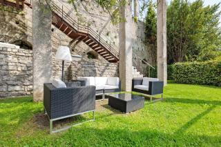 Ca dela Nua front lake - 1