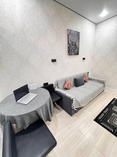 Golden square apartments - 0