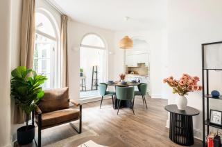 Kensington & Chelsea Oasis with Patio - 9