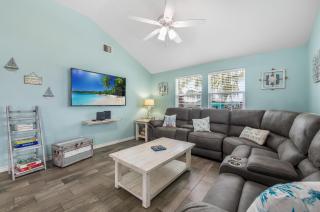 Bikini's and Martini's - 8