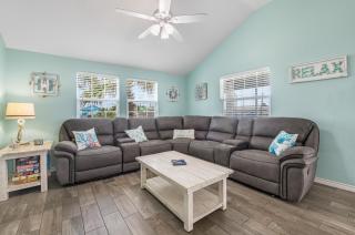 Bikini's and Martini's - 5