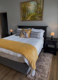 Madeley House Unit 2 near Oliver Tambo Airport - 6