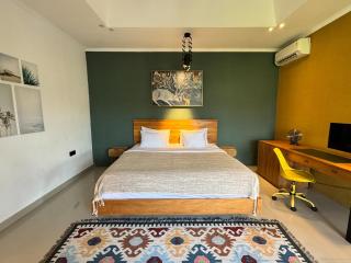 Modern 2-Bedroom Villa with Private Pool, 7m from Beach - 3