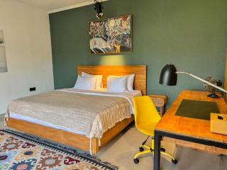 Modern 2-Bedroom Villa with Private Pool, 7m from Beach - 6