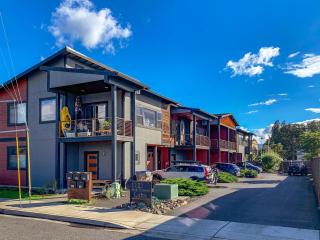 Hull Street Loft - 2