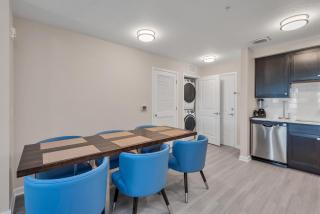 WOW New Upscale Penthouse - 4