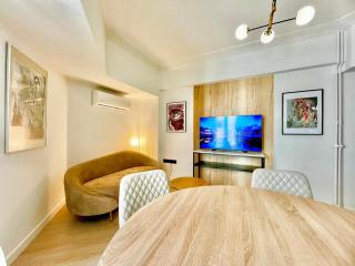 New Sleek apartment in the center of AThens - 6