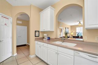 Penthouse Corner at Vista Cay - 1