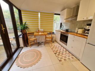 Lomond Gardens Place - 1