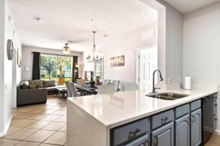 Vista Cay Remodeled WOW - 4