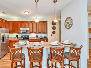 Huge Updated Stunner Corner - 2