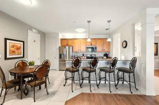 Direct Lake Front View Luxury - 3