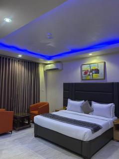 Shores hotel & apartments - 3