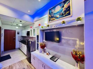 Urban Luxe Studio by Krishna Home near Expo Mart - 7