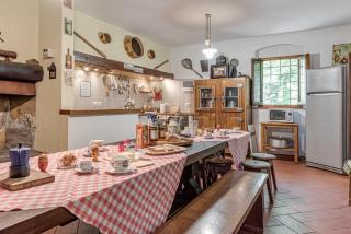 Cascina Gretaio con Piscina - 3