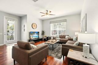 Huge Luxury Ground Floor 103 - 1