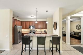 Luxury Ground Floor Corner - 8