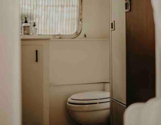 Urban Airstream Retreat - 4