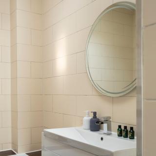 Kensington & Chelsea Oasis with Patio - 1