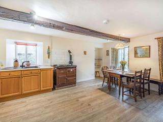 3 Bed in Cartmel Fell SZ101 - 1