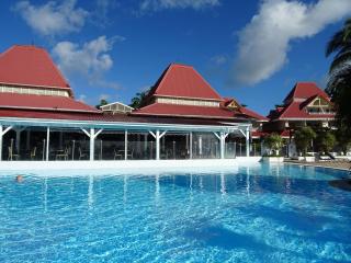 Studio climatisé avec lave-linge dans résidence avec piscine - 9