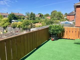 AwayOnBusiness Large Bright Apt Balcony Terrace - 8