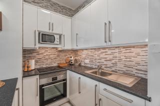 Yucca Park 1 Bed Apartment - 2